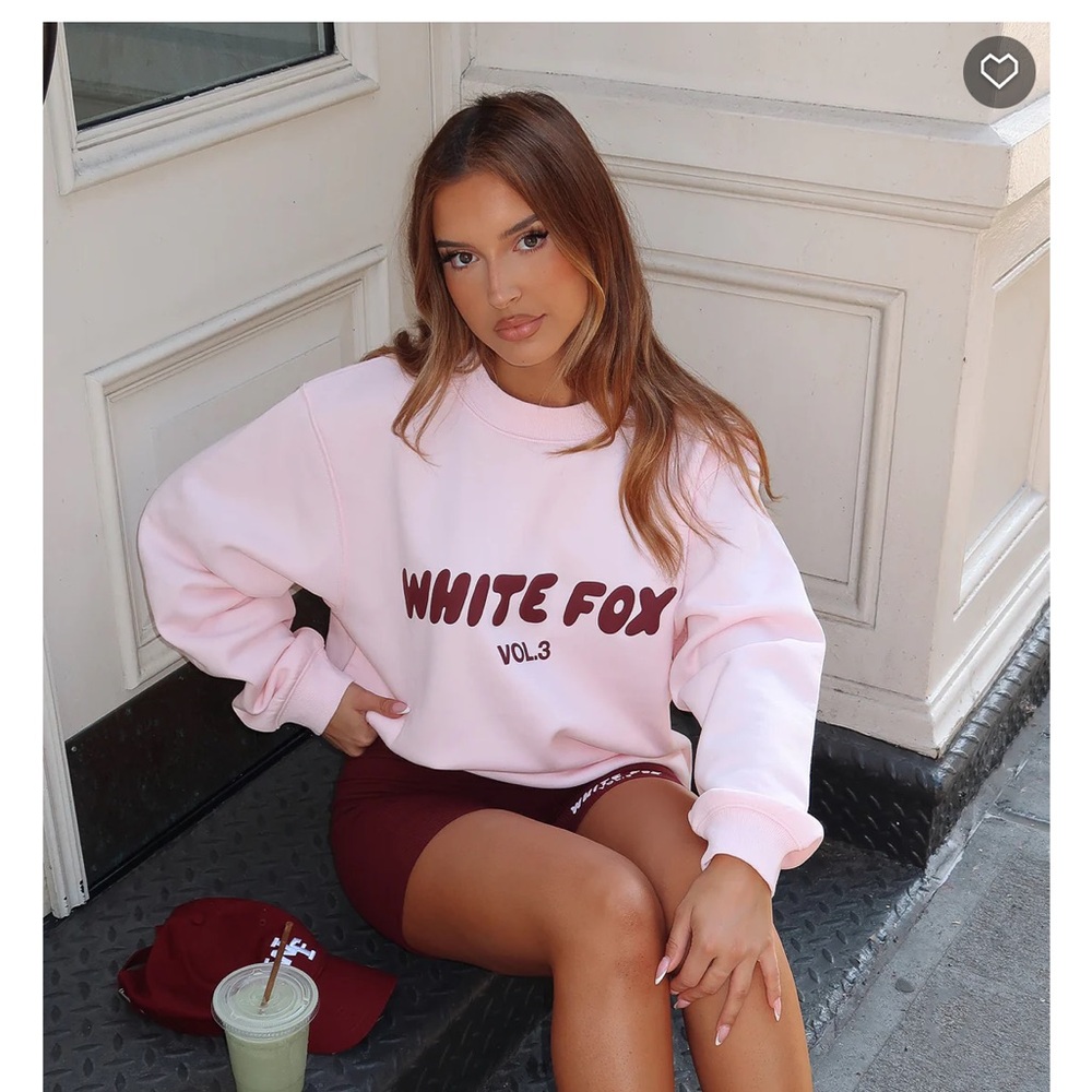 White Fox offstage crewneck sweatshirt Cupcake size S/M
